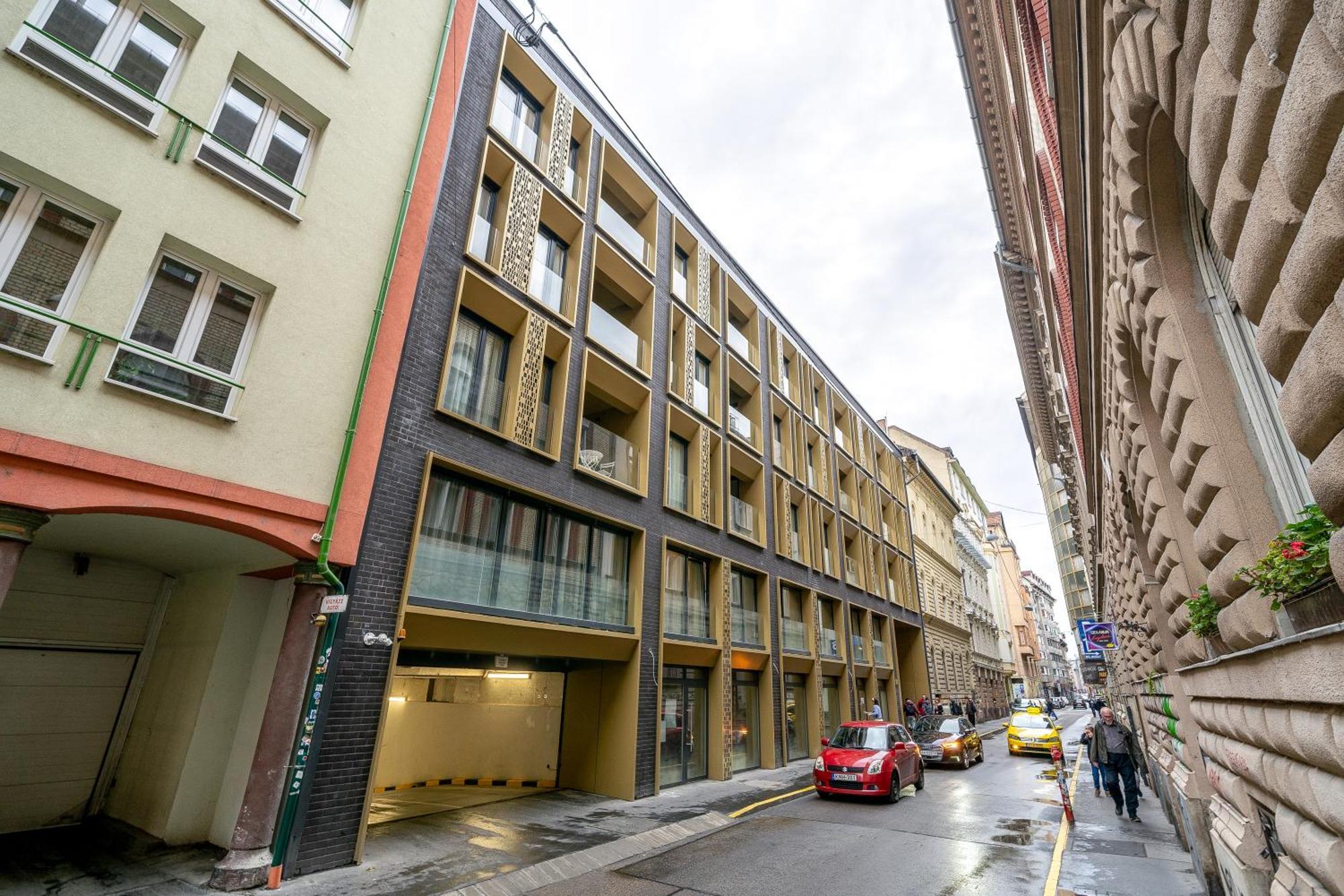 Budapest Magic Garden In Downtown Exterior photo